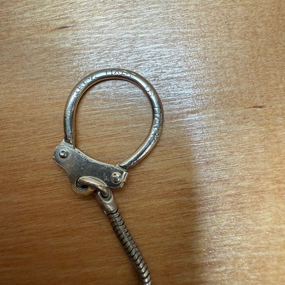 Vintage Pirelli Stelvio Tire Keychain, Green‎ Rubber Wheel Auto Accessory - Picture 4 of 4